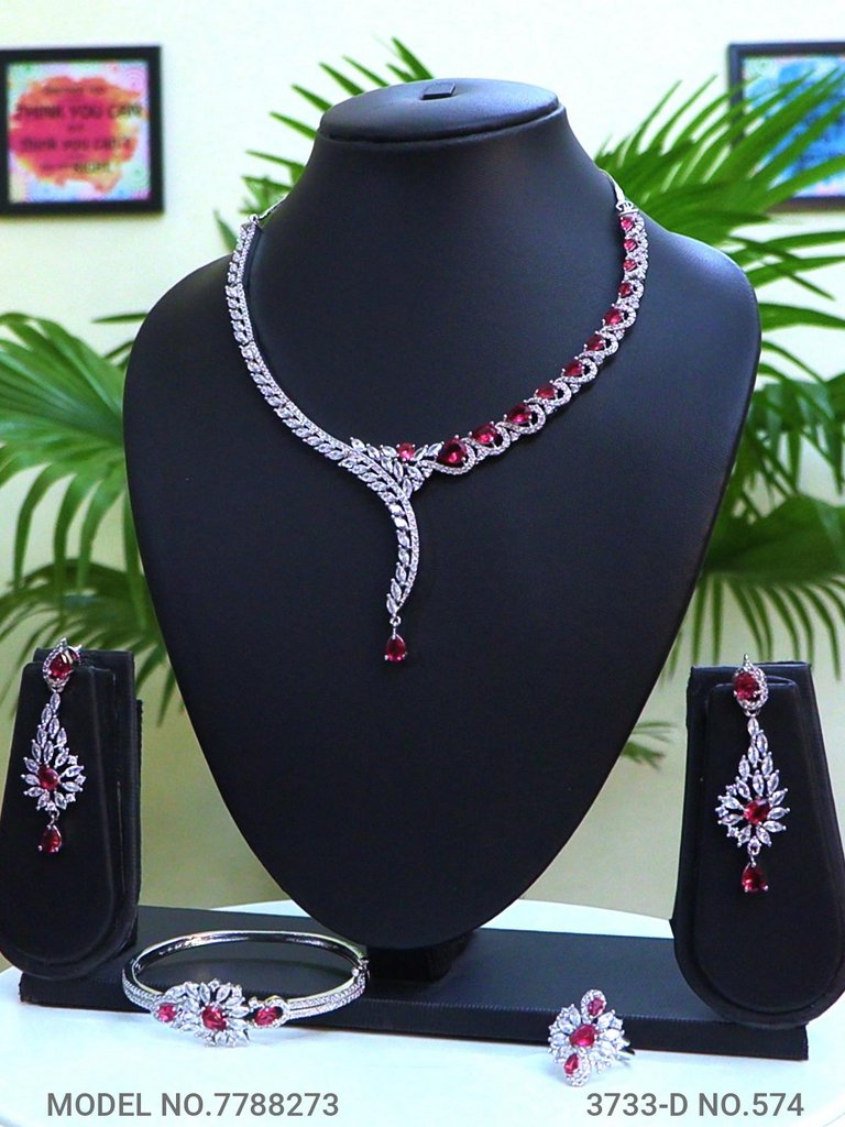 Bridesmaid Necklace Set for Traditional Weddings - Style 2 - Amaara World