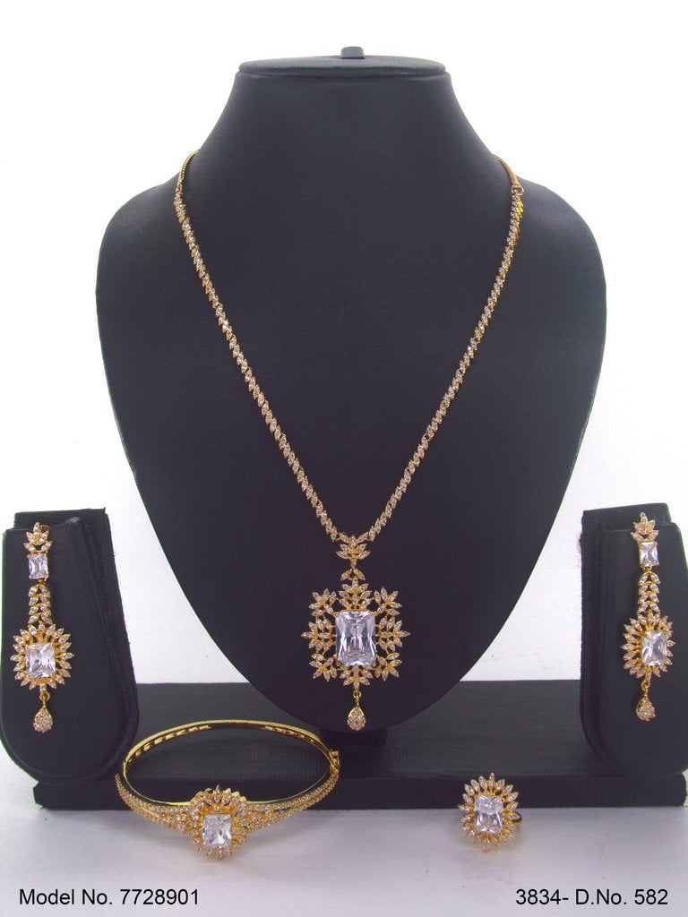 Traditional American Diamond Set - Amaara World USA - SKU 7728901