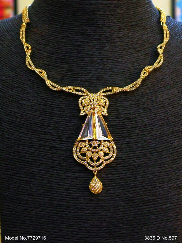 The best Gift for a Woman ! Jewelry - Style 1 - Amaara World