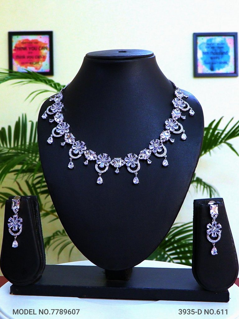 Gift Necklace Set in CZ - Style 3 - Amaara World