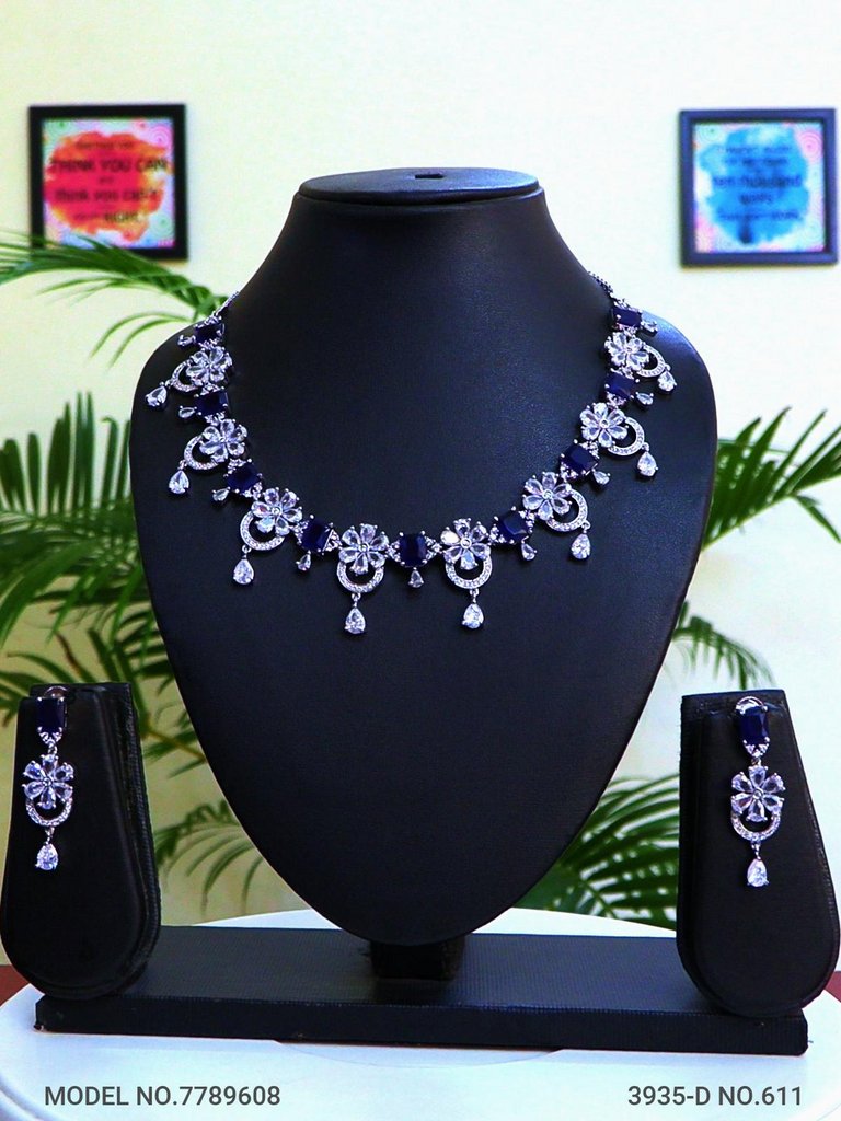 Gift Necklace Set in CZ - Style 4 - Amaara World