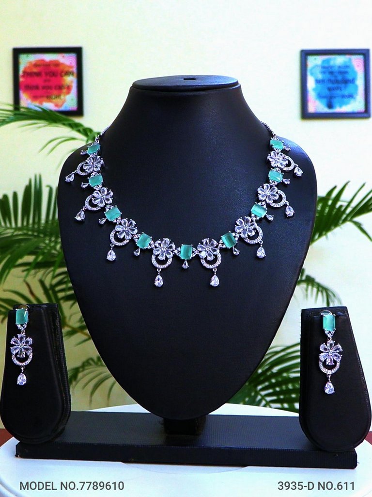 Gift Necklace Set in CZ - Style 6 - Amaara World