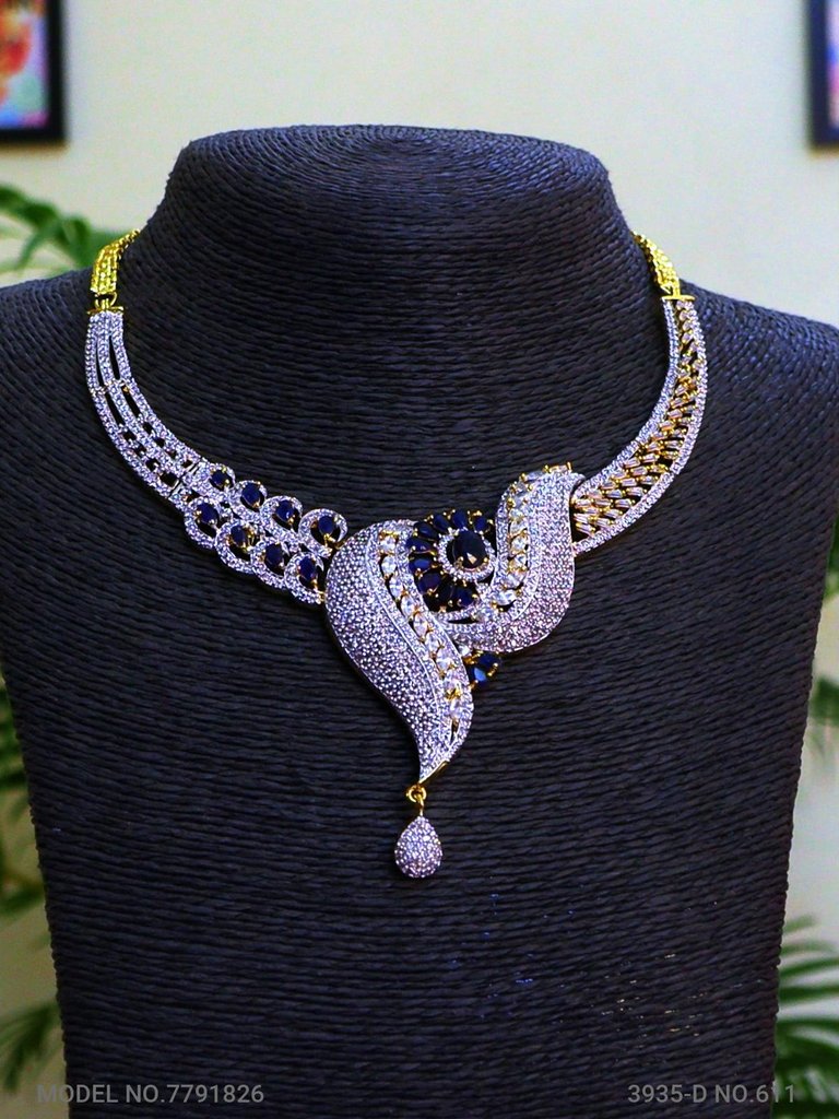 Necklace Designed by Passionate Craftsmen ! - View 2 - Amaara World