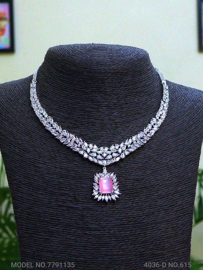 Meet Tradition...meet Perfection ! - View 2 - Amaara World