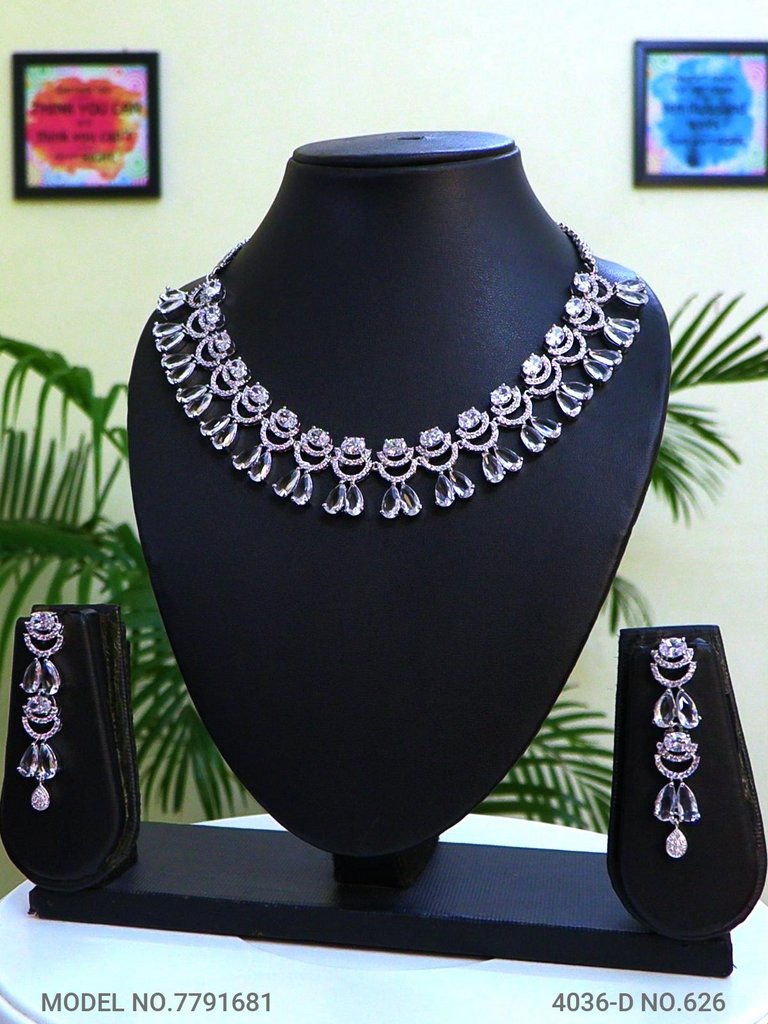 Let your Personality reflect Art - Style 1 - Amaara World
