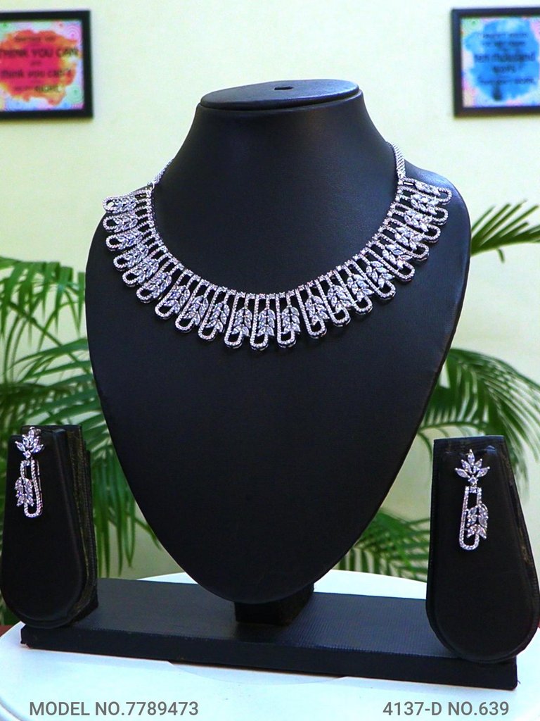 Traditional Design | American Diamond Jewelry Set - Style 3 - Amaara World