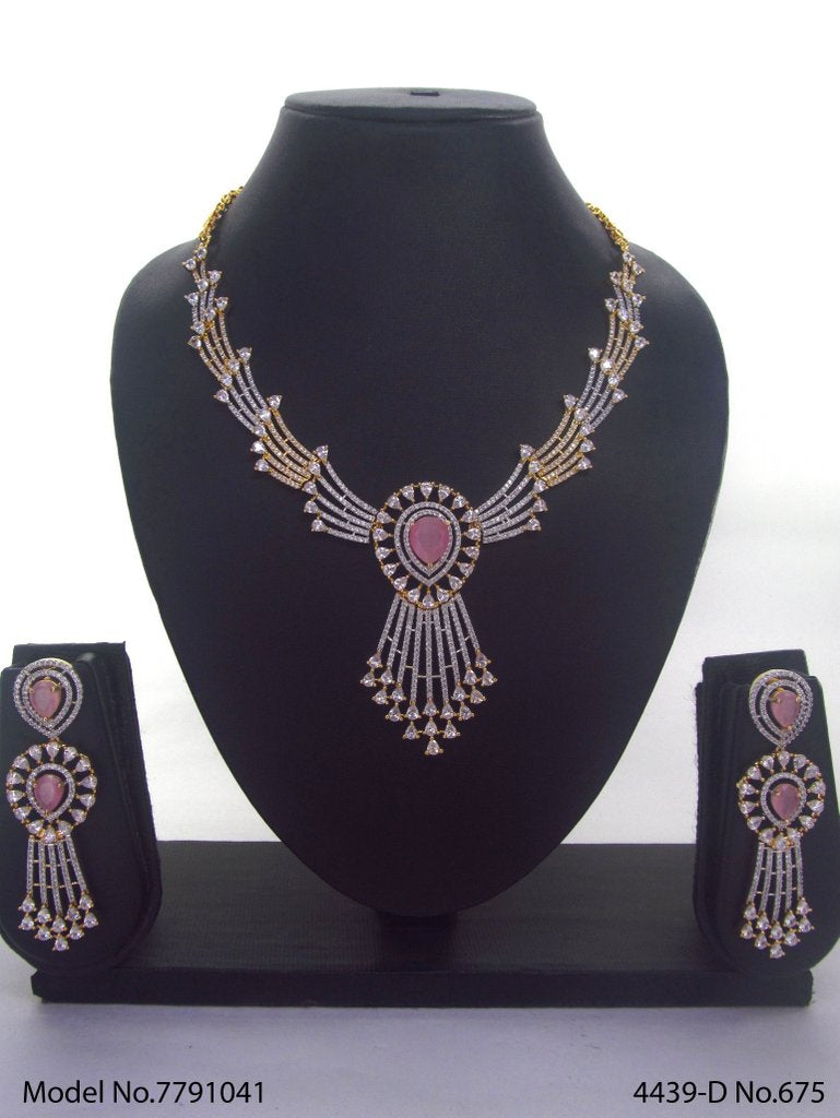 Tradition and Trend goes to a Party - Style 3 - Amaara World