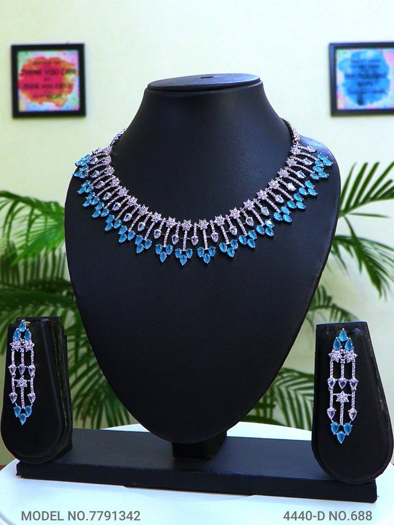 Traditional Pattern will always Stay - Style 2 - Amaara World