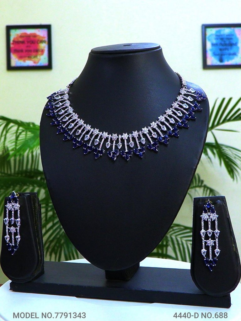 Traditional Pattern will always Stay - Style 3 - Amaara World