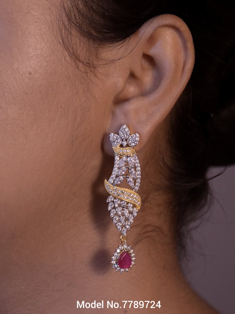Original Zircon Necklace Set - View 3 - Amaara World