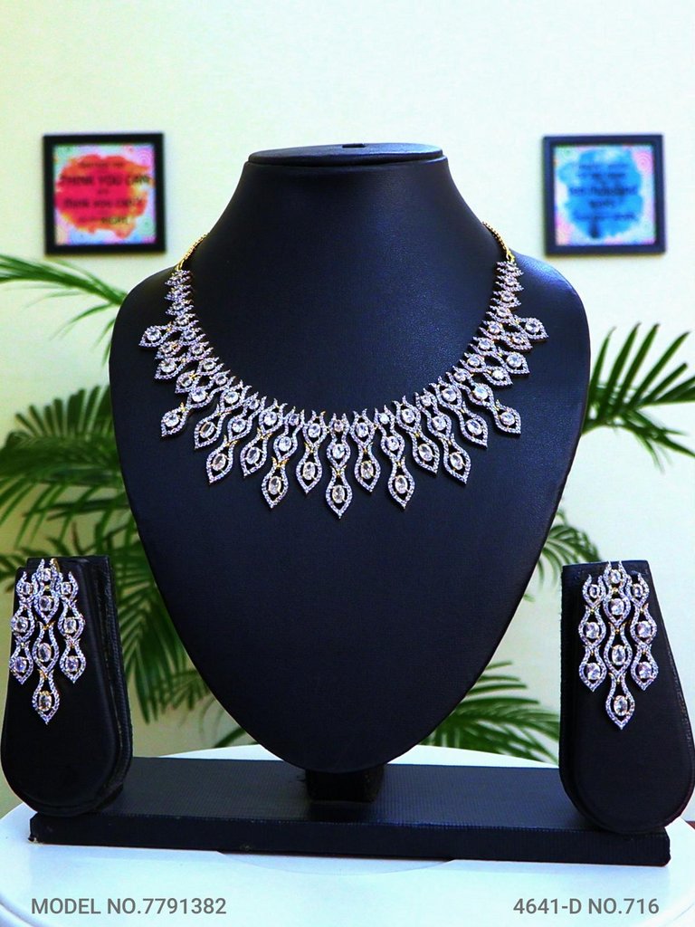 Searching for Wedding Gifts? Stop ! - Style 2 - Amaara World