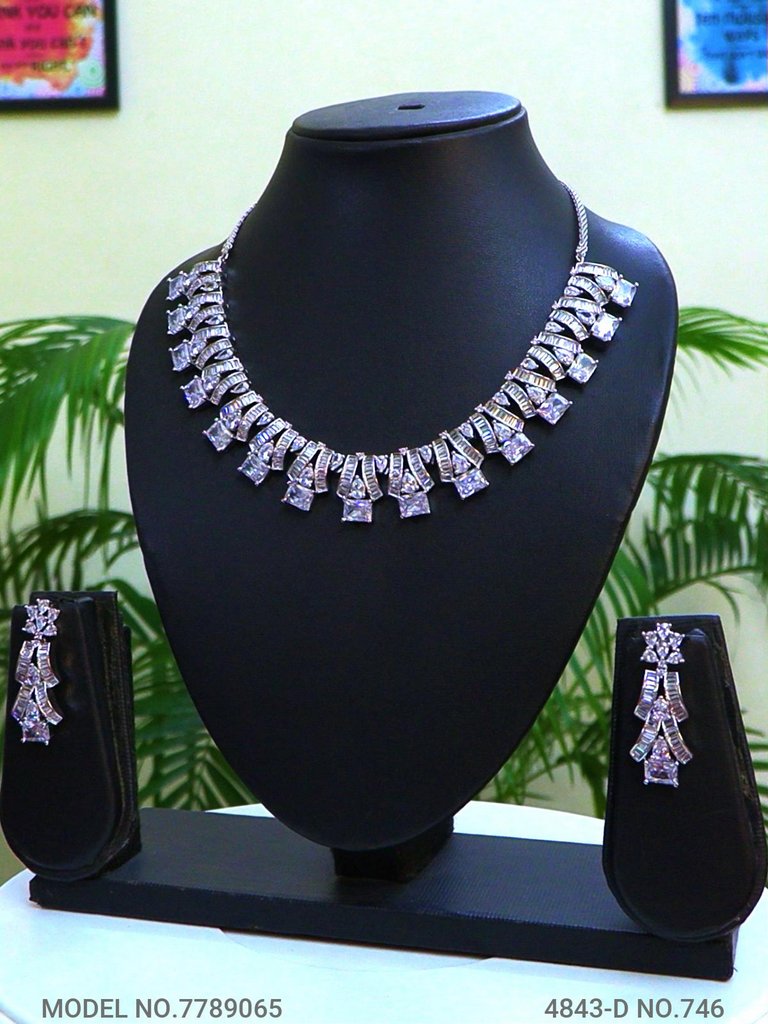 Traditional Pattern will always Stay - Style 1 - Amaara World
