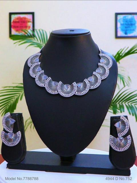Traditional Cz Jewelry Sets - 7788788