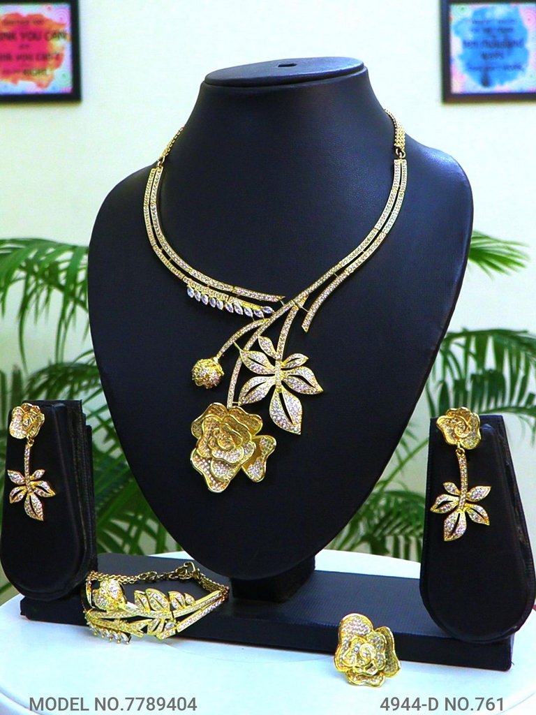 Gift Necklace Set in CZ - Amaara World USA - SKU 7789404