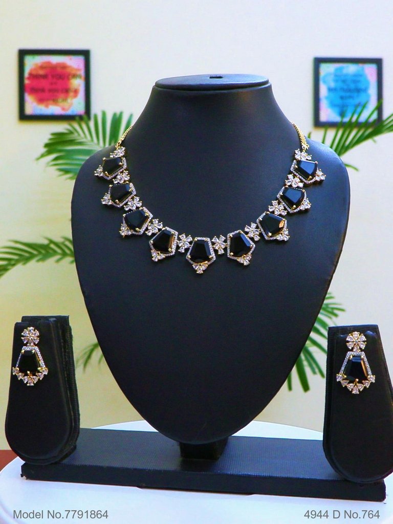 A womans Best friend is here ! - Style 2 - Amaara World
