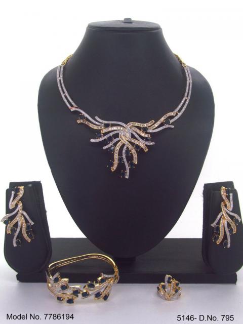 Traditional Zirconia Jewelry Set for Classy Women - 7786194