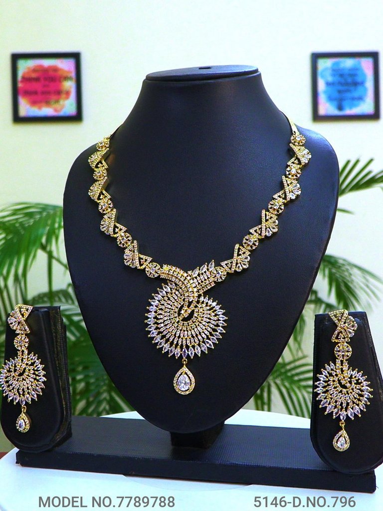 Statement Necklaces in Trend - Style 3 - Amaara World