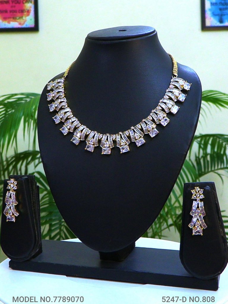 Statement Necklaces in Trend - Amaara World USA - SKU 7789070