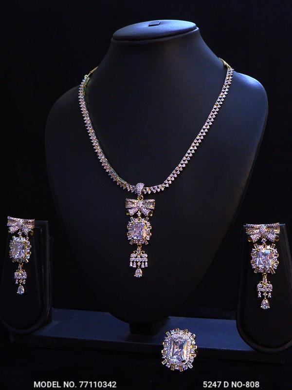 Smart Alternative to Expensive Diamond Jewelry - Style 4 - Amaara World