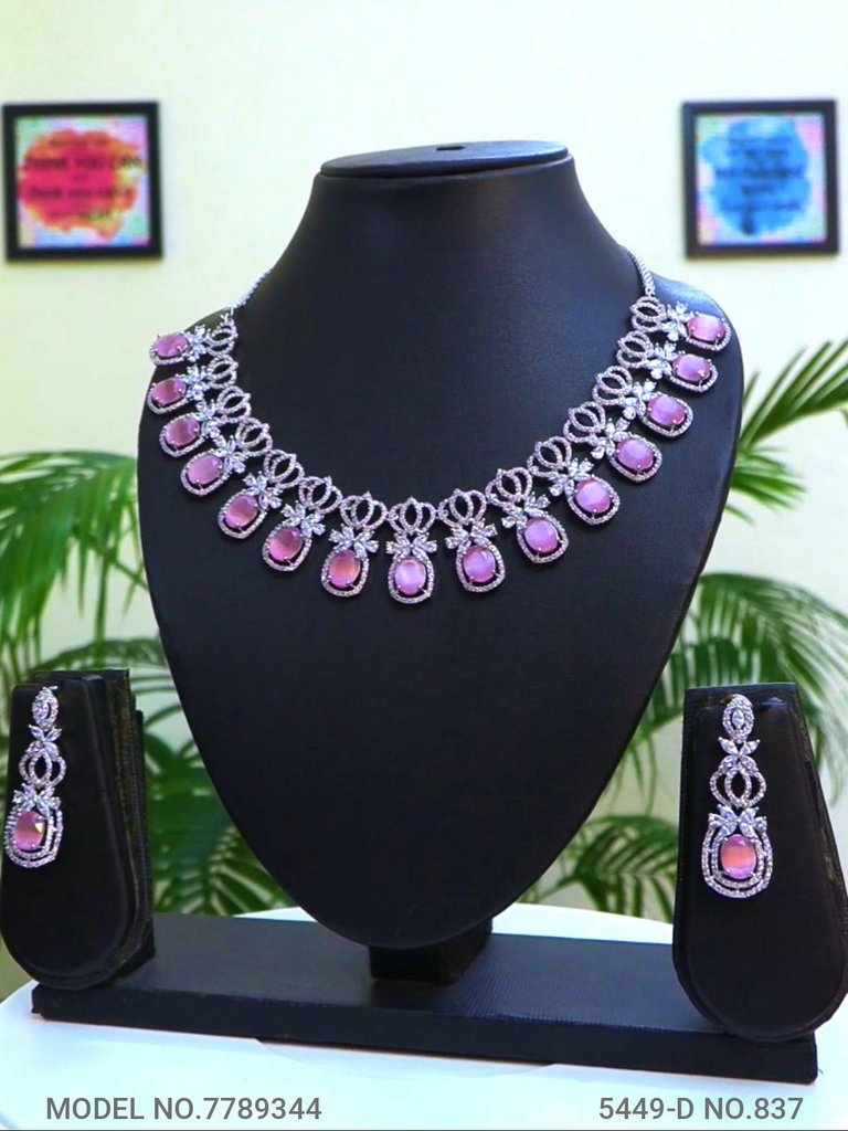 The best Gift for a Woman ! Jewelry - Style 2 - Amaara World