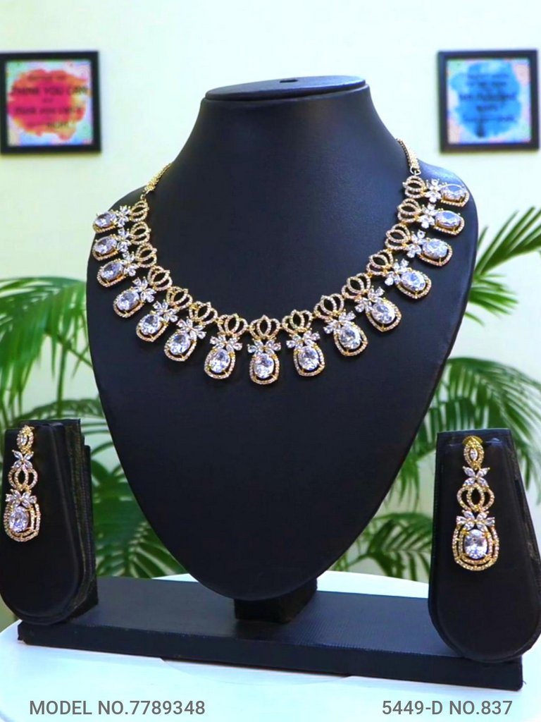 The best Gift for a Woman ! Jewelry - Style 5 - Amaara World