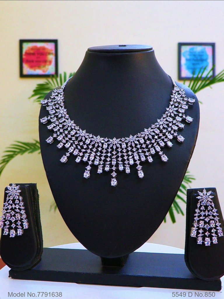 Traditional Zirconia Jewelry Set for Classy Women - Style 1 - Amaara World