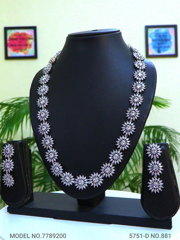 Traditional Pattern will always Stay - Style 1 - Amaara World
