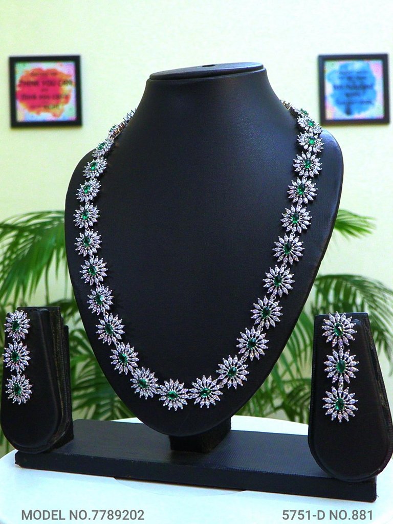 Traditional Pattern will always Stay - Style 3 - Amaara World