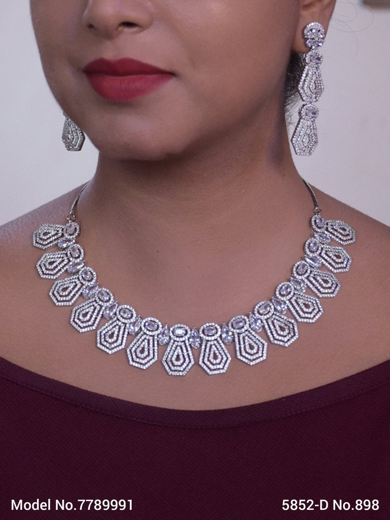Indian Craftsmanship at its Best ! - Style 4 - Amaara World