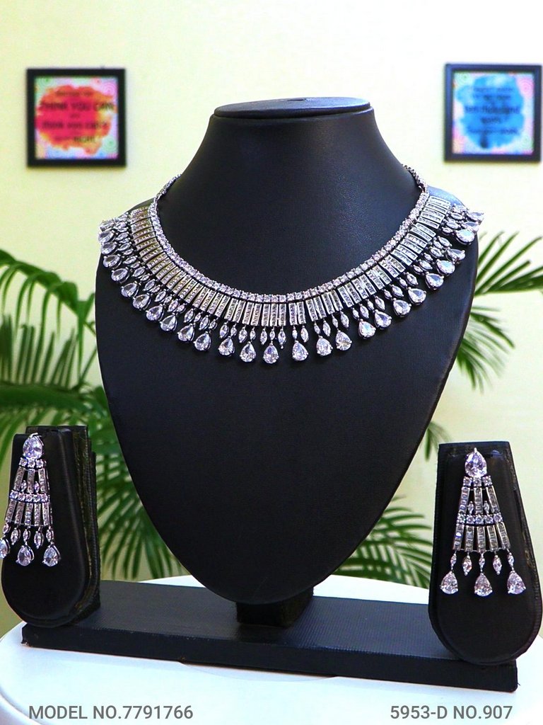 Traditional Design | American Diamond Jewelry Set - Style 1 - Amaara World