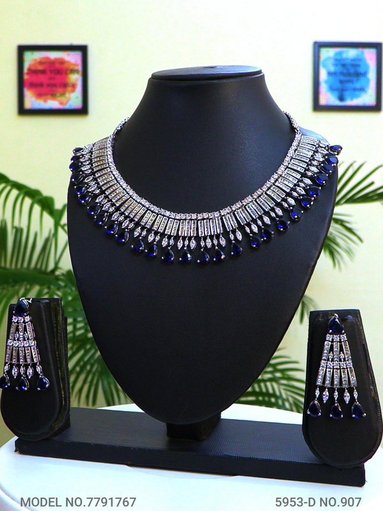 Traditional Design | American Diamond Jewelry Set - Style 2 - Amaara World