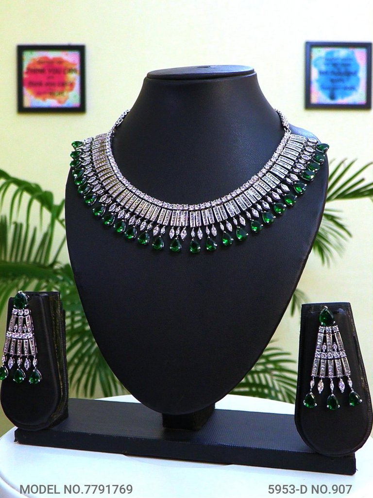 Traditional Design | American Diamond Jewelry Set - Style 4 - Amaara World