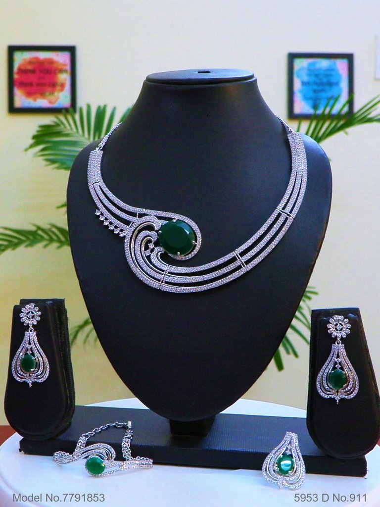 The best Gift for a Woman ! Jewelry - Style 2 - Amaara World
