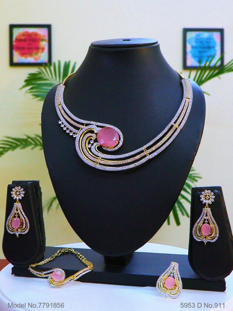 The best Gift for a Woman ! Jewelry - Style 4 - Amaara World