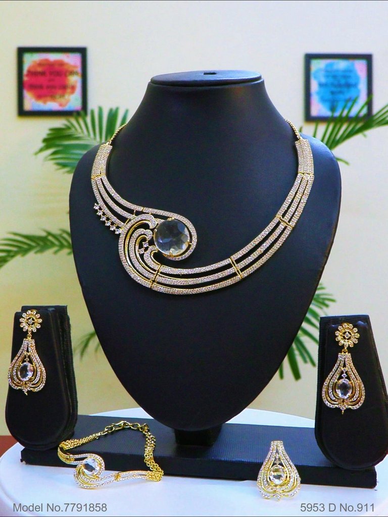 The best Gift for a Woman ! Jewelry - Style 6 - Amaara World