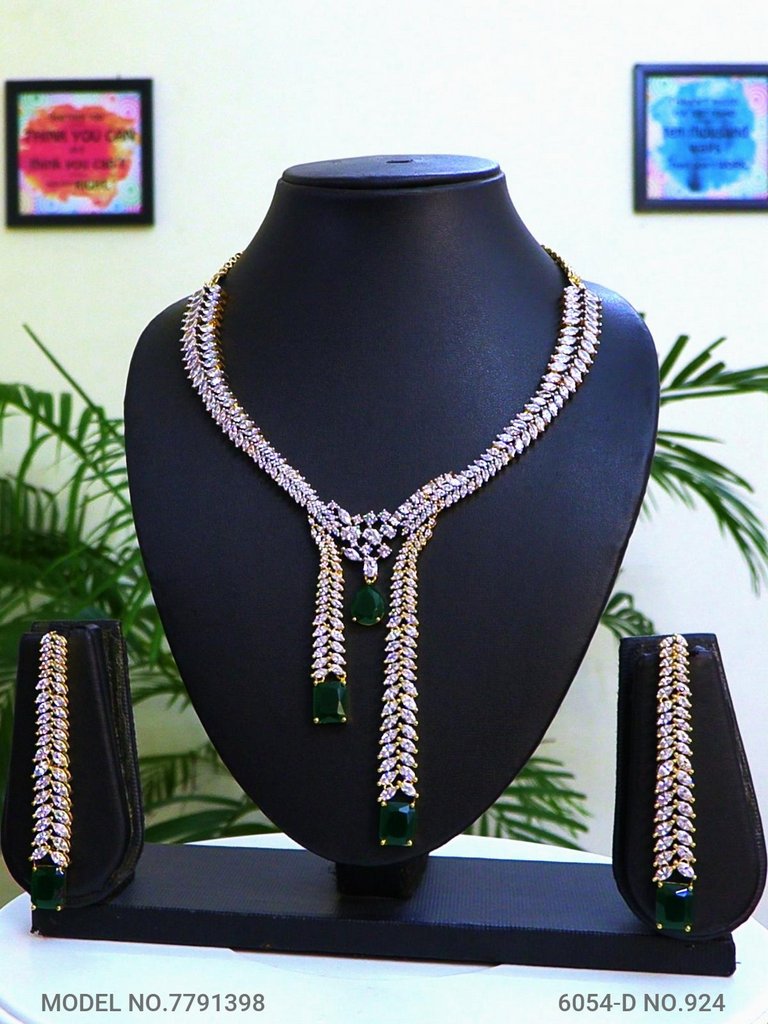 The best Gift for a Woman ! Jewelry - Style 4 - Amaara World