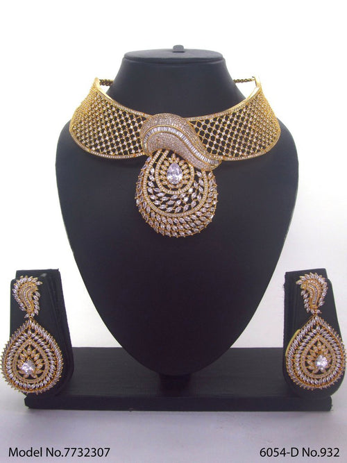 Artificial Diamond Jewelry Set for Brides - 7732307 - View 1