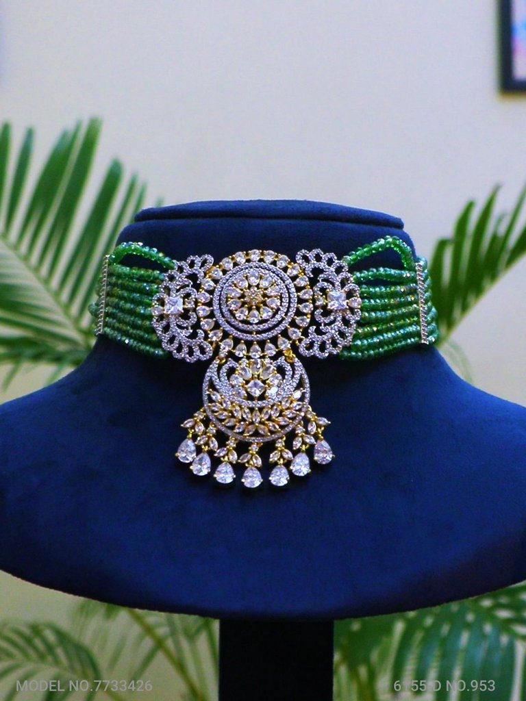 Necklace Set with Classic earrings