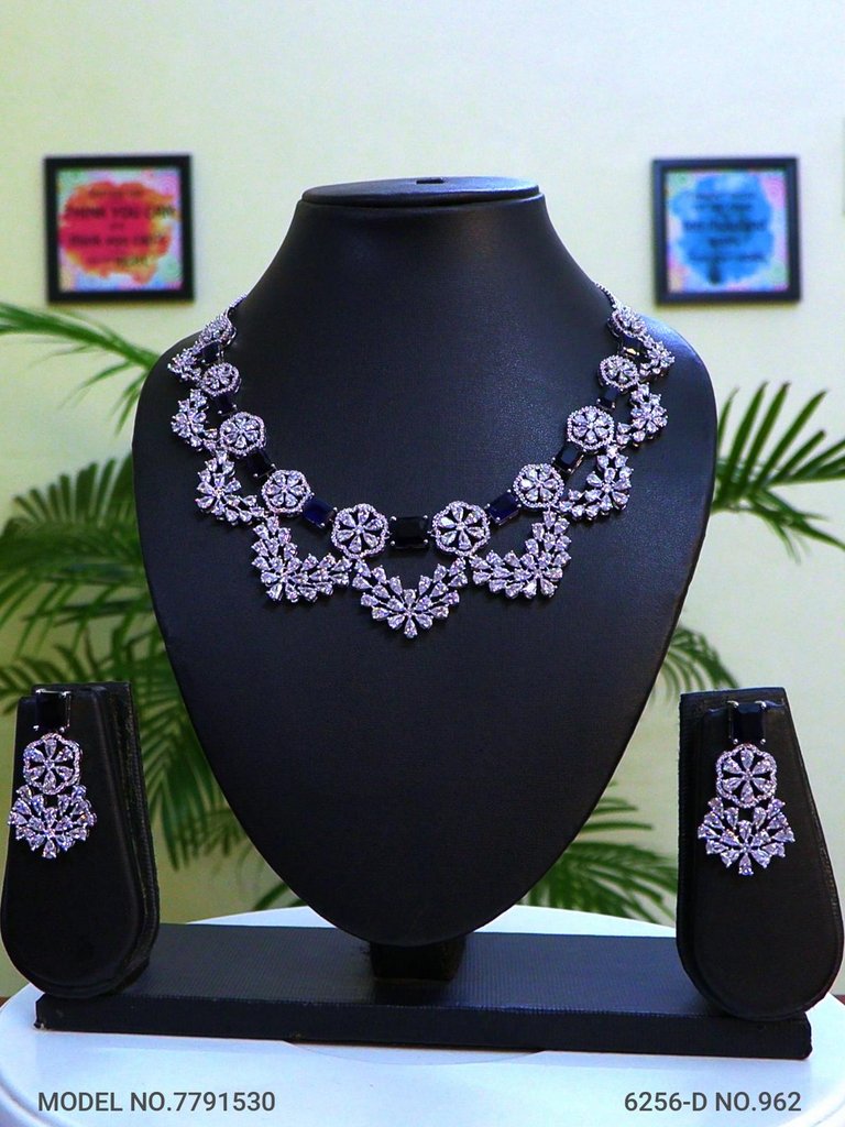 Traditional yet Trendy Design | Ideal for your Parties ! - Style 1 - Amaara World