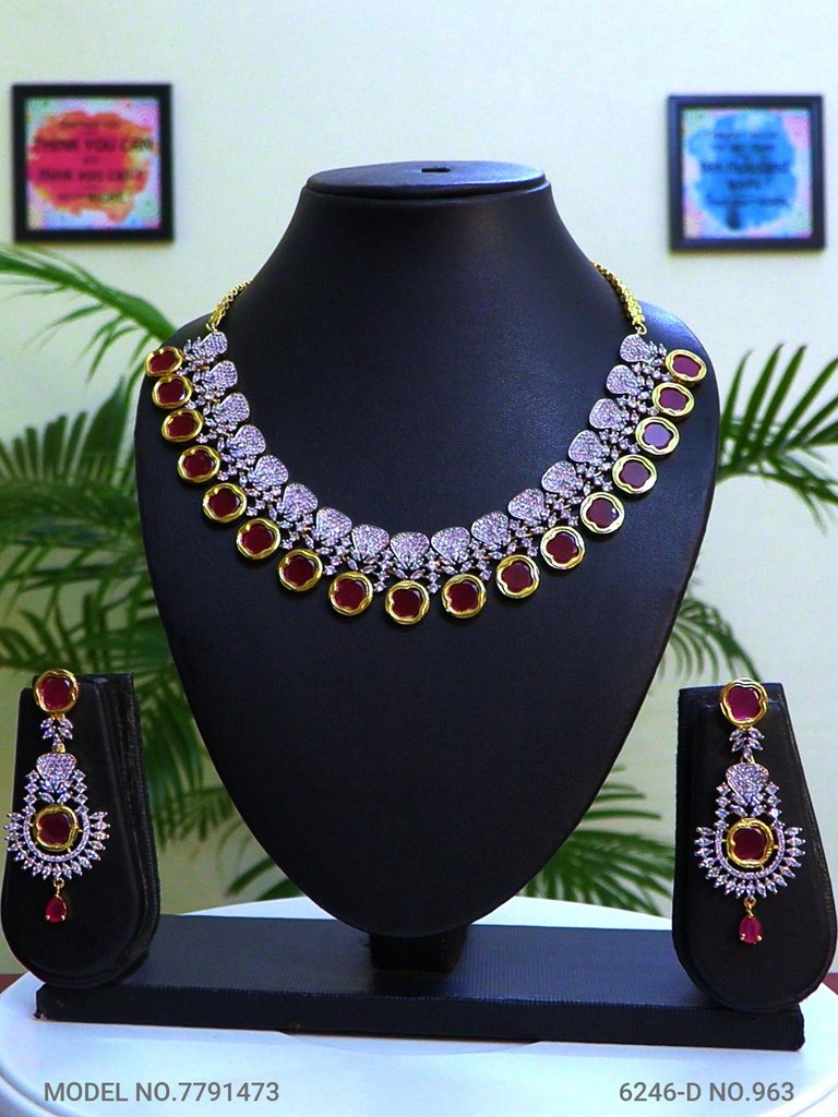 Handcrafted with Love and Passion - Style 4 - Amaara World
