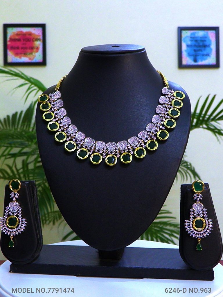 Handcrafted with Love and Passion - Style 5 - Amaara World