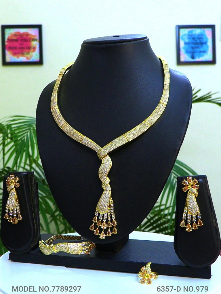 Traditional yet Trendy Design | Ideal for your Parties ! - Style 2 - Amaara World