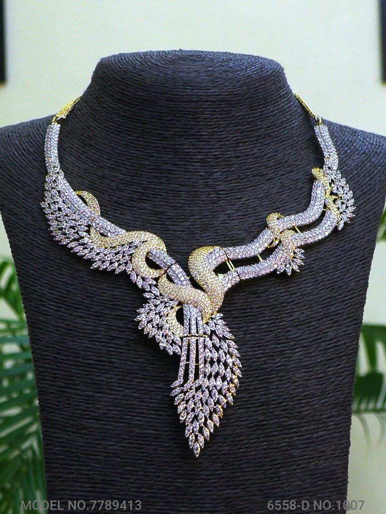 Traditional American Diamond Set - View 2 - Amaara World