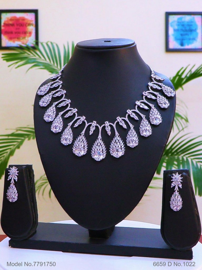 Wedding Jewelry for Trendy Women - Style 1 - Amaara World