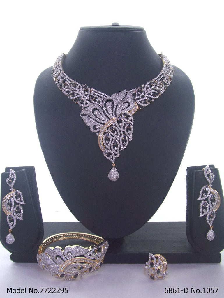 The best Gift for a Woman ! Jewelry - Amaara World