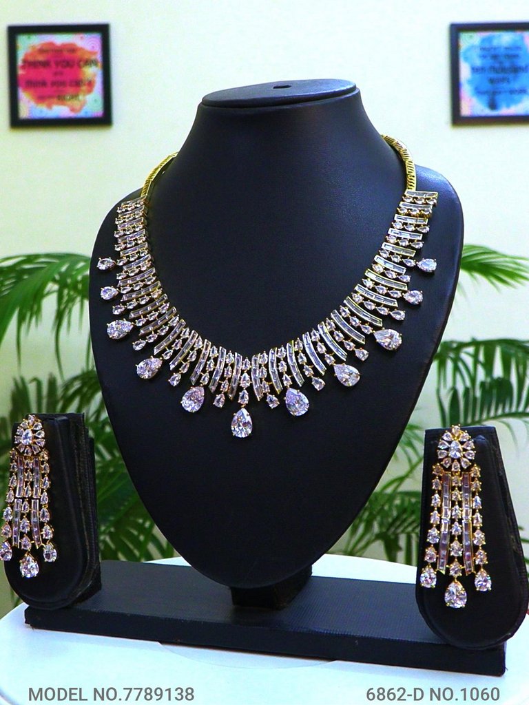 Handcrafted with Love and Passion - Style 1 - Amaara World
