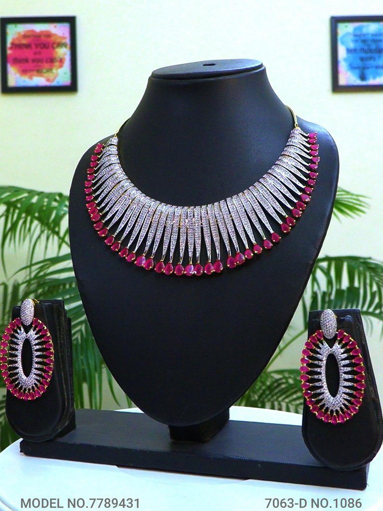 Handmade Traditional Masterpiece Zircon Jewelry Set - Amaara World USA - SKU 7789431