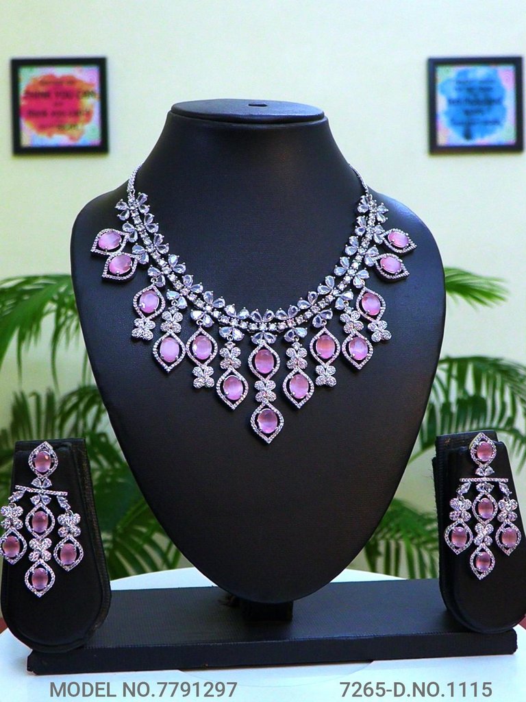 Traditional American Diamond Set - Style 2 - Amaara World