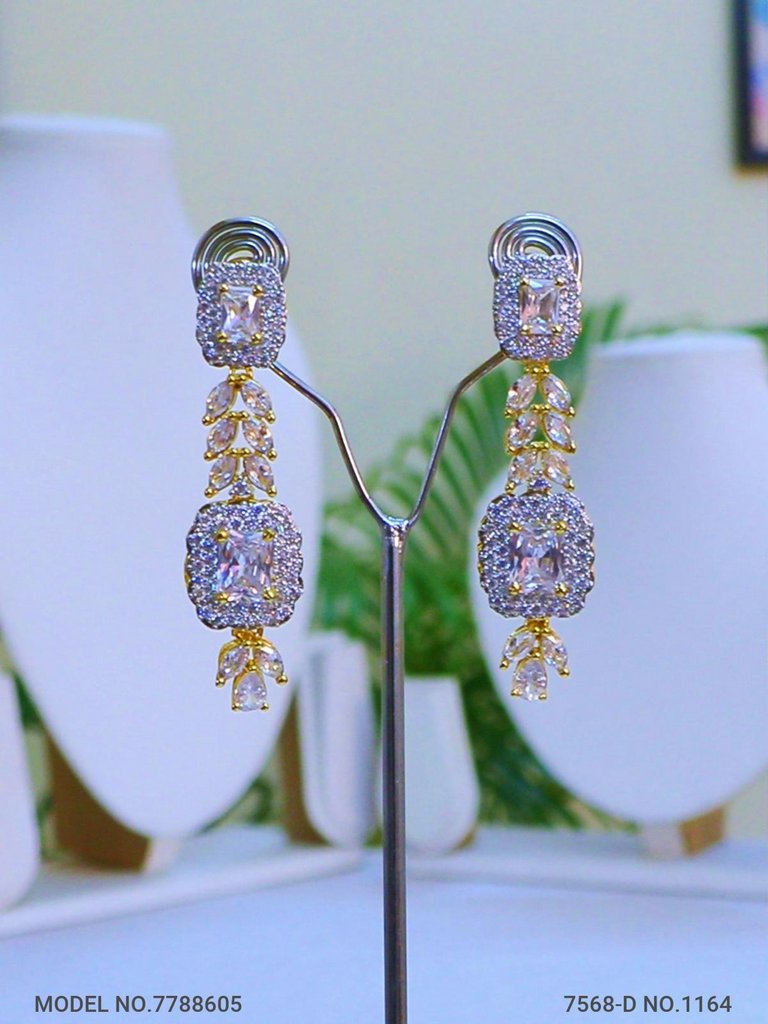 Original Cz Traditional Necklace - View 3