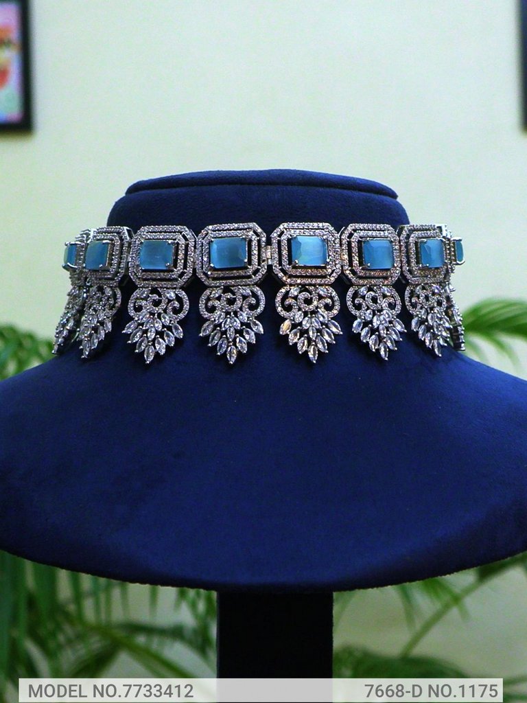 Award winning design | Partywear